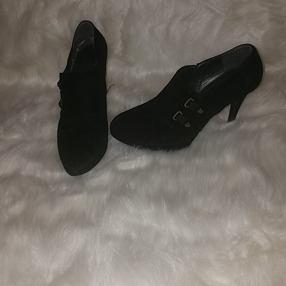 Stuart Weitzman Two Bucks Suede Booties 8.5